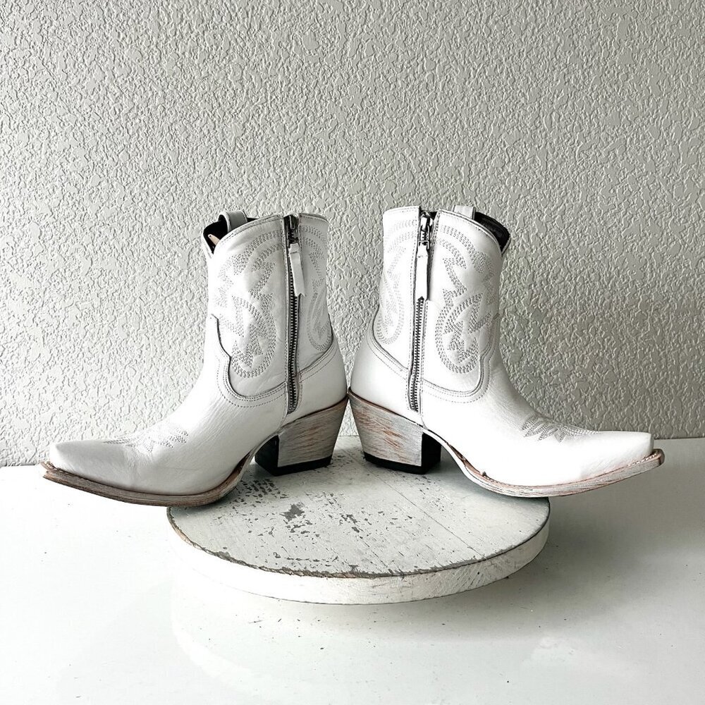 Lane SMOKESHOW White Cowboy Booties Western Cowgirl Short Ankle Boots Womens 9 - Picture 7 of 11